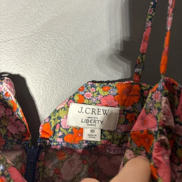 J.Crew Gathered Organic Cotton Camisole in Liberty Meadow Song fabric Size 10 - Picture 6 of 6